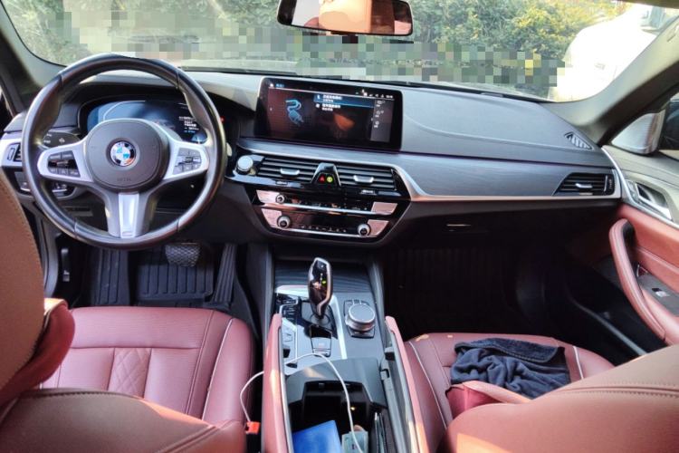 Used BMW 5 Series New Energy 2021 535Le M Sport Package Center Console