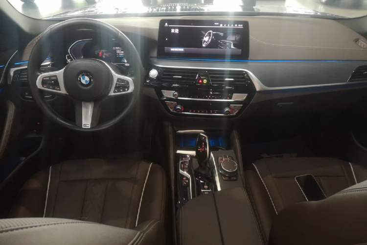 Used BMW 5 Series New Energy 2021 Restyled 535Le M Sport Package Center Console