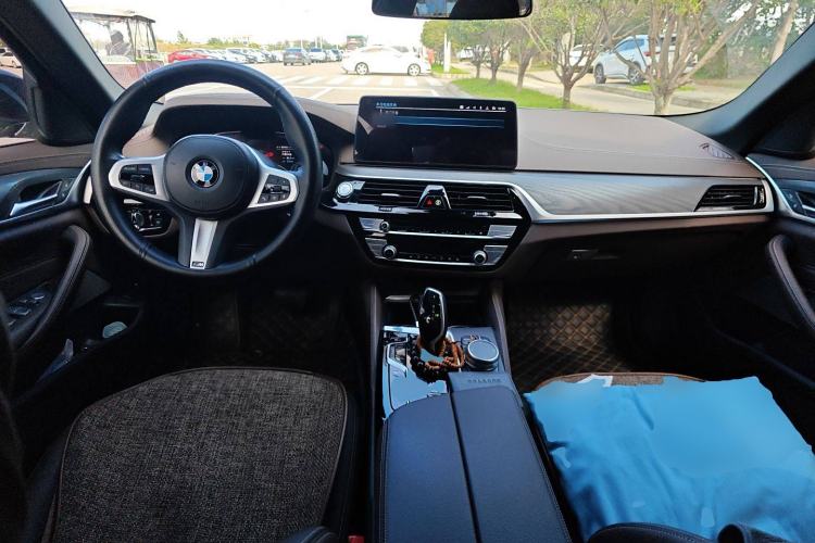 Used BMW 5 Series New Energy 2021 535Le M Sport Package Center Console