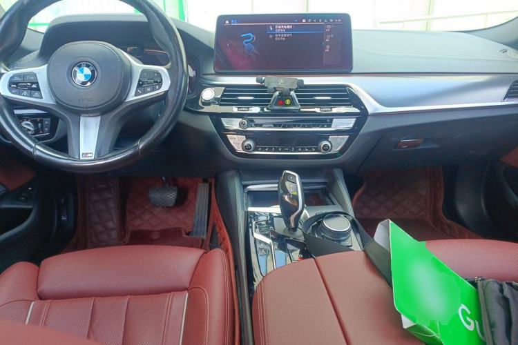 Used BMW 5 Series New Energy 2021 535Le Pioneer Edition M Sport Package Center Console