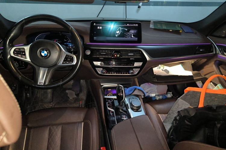 Used BMW 5 Series New Energy 2021 Restyled 535Le Pioneer Edition M Sport Package Center Console