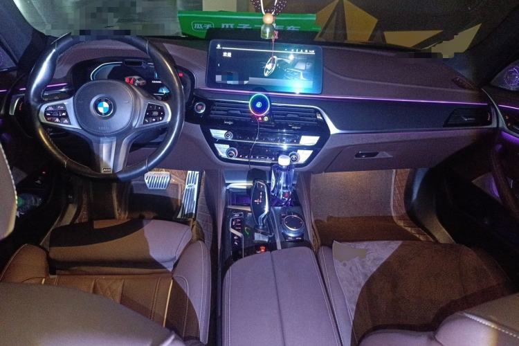 Used BMW 5 Series New Energy 2021 535Le Pioneer Edition M Sport Package Center Console