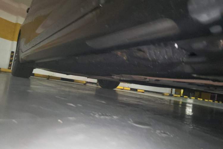 Used BMW 5 Series New Energy 2021 535Le M Sport Package Chassis Front Right