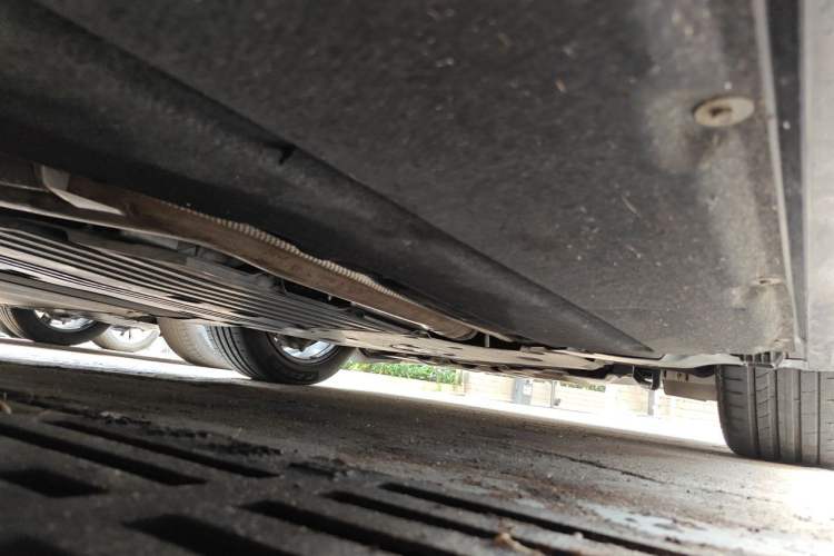 Used BMW 5 Series New Energy 2021 535Le Pioneer Edition M Sport Package Chassis Front Right