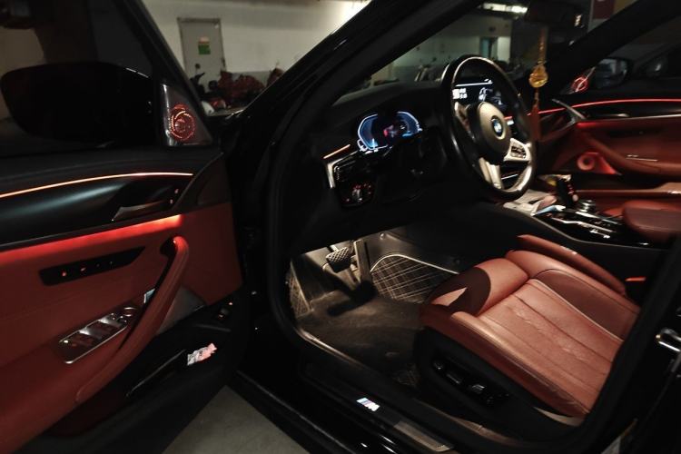 Used BMW 5 Series New Energy 2021 Restyled 535Le Pioneer Edition M Sport Package Driver Seat