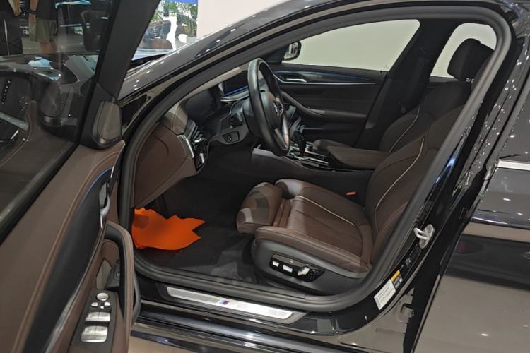Used BMW 5 Series New Energy 2021 535Le Pioneer Edition M Sport Package Driver Seat