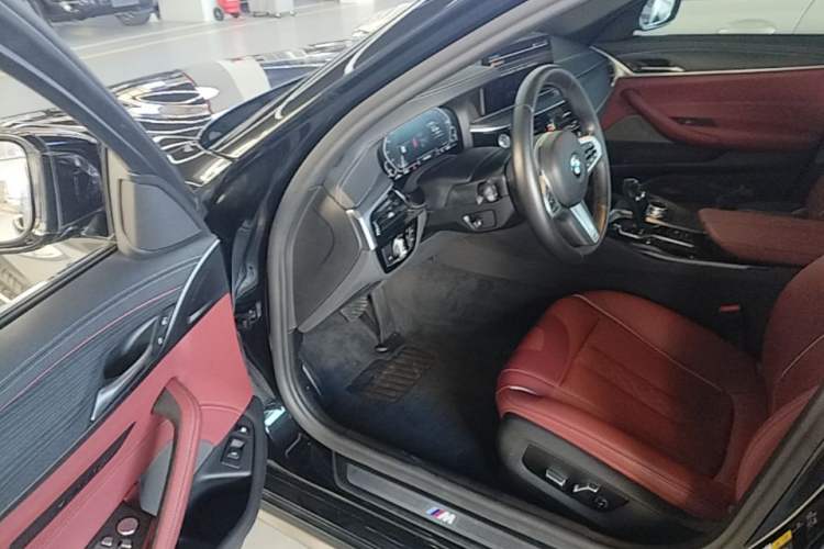 Used BMW 5 Series New Energy 2021 535Le M Sport Package Driver Seat