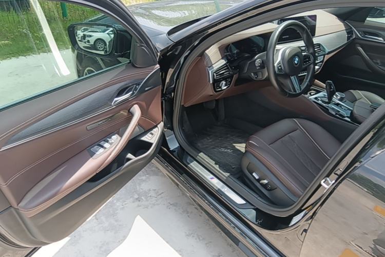 Used BMW 5 Series New Energy 2021 535Le M Sport Package Driver Seat