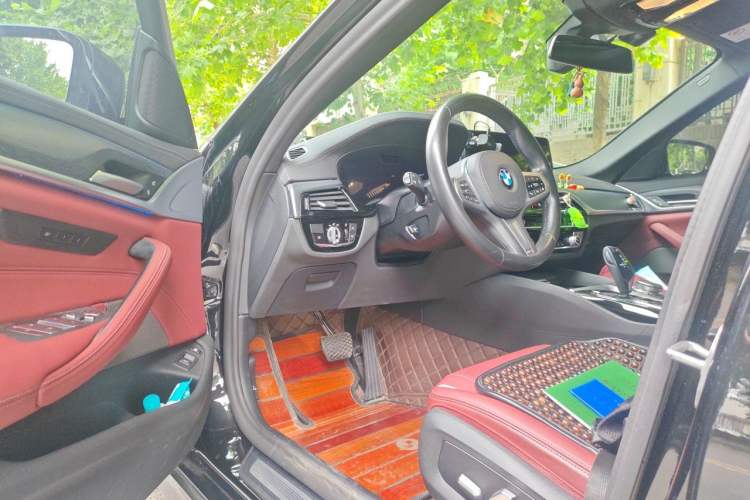 Used BMW 5 Series New Energy 2021 535Le M Sport Package Driver Seat