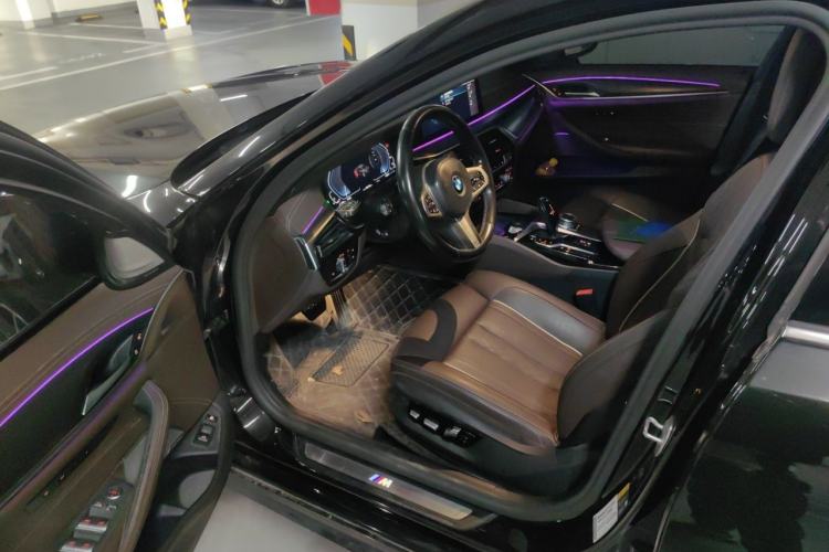 Used BMW 5 Series New Energy 2021 Restyled 535Le Pioneer Edition M Sport Package Driver Seat