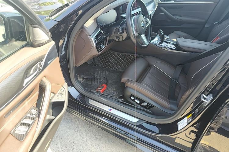 Used BMW 5 Series New Energy 2021 535Le Pioneer Edition M Sport Package Driver Seat