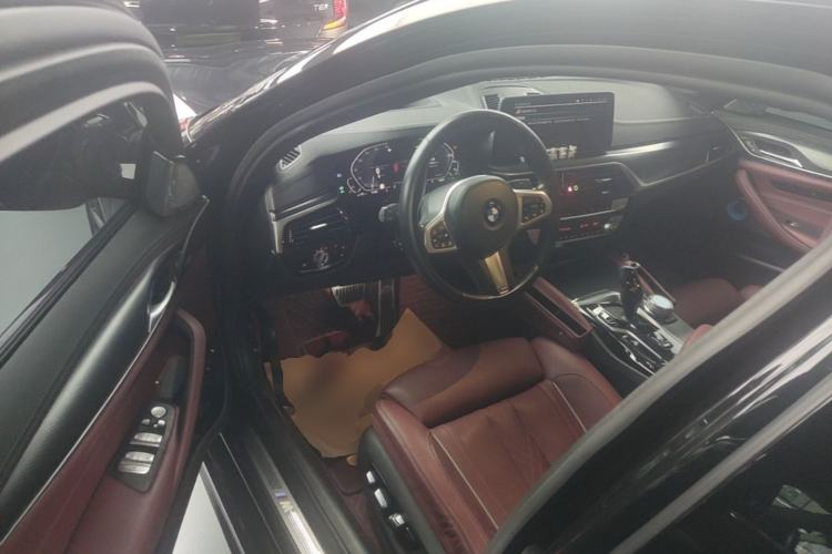 Used BMW 5 Series New Energy 2021 535Le Pioneer Edition M Sport Package Driver Seat