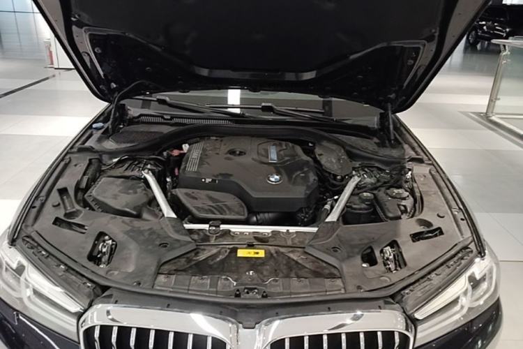 Used BMW 5 Series New Energy 2021 535Le Luxury Package Engine Bay