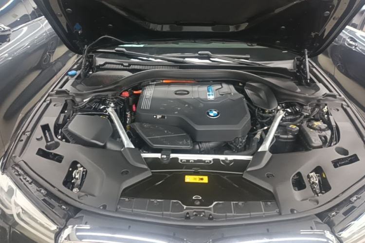 Used BMW 5 Series New Energy 2021 535Le M Sport Package Engine Bay