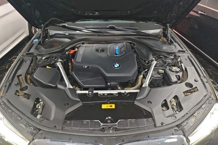 Used BMW 5 Series New Energy 2021 535Le Luxury Package Engine Bay