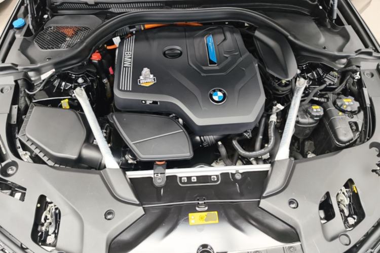 Used BMW 5 Series New Energy 2021 535Le M Sport Package Engine Bay