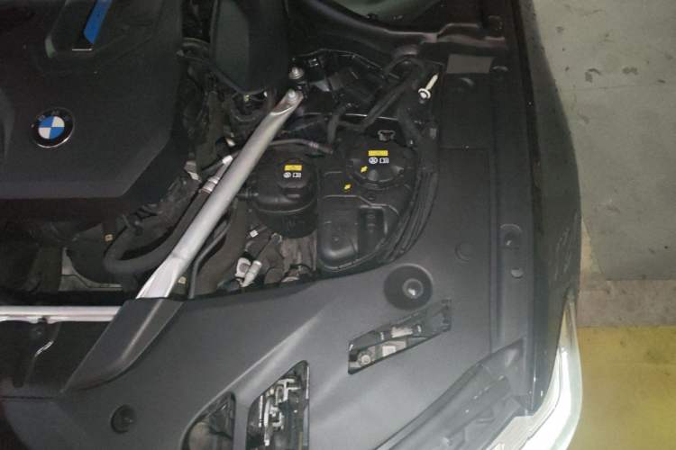 Used BMW 5 Series New Energy 2021 535Le M Sport Package Engine Bay Left