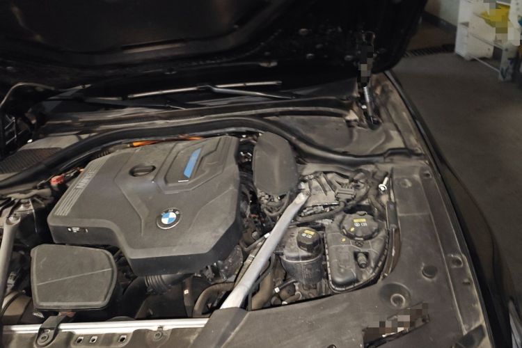 Used BMW 5 Series New Energy 2021 Restyled 535Le Pioneer Edition M Sport Package Engine Bay Left