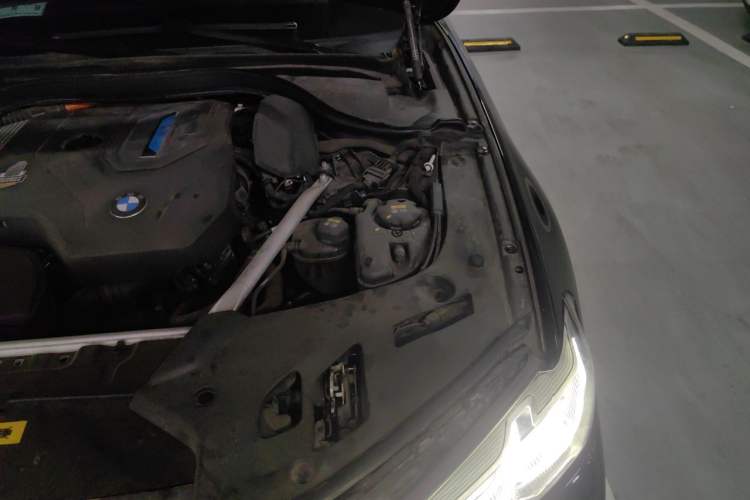 Used BMW 5 Series New Energy 2021 Restyled 535Le Pioneer Edition M Sport Package Engine Bay Left