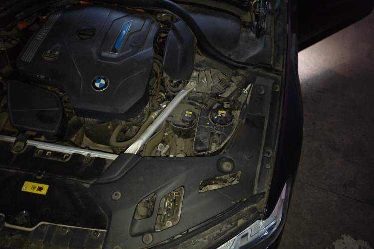 Used BMW 5 Series New Energy 2021 Updated 535Le Luxury Package Engine Bay Left