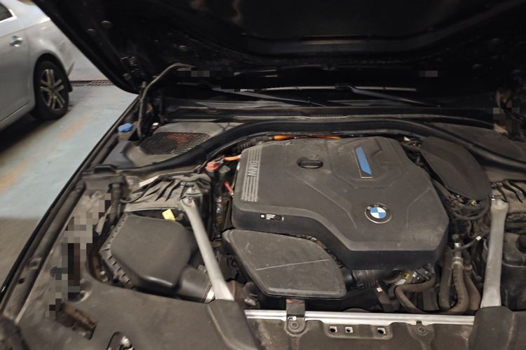Used BMW 5 Series New Energy 2021 Restyled 535Le Pioneer Edition M Sport Package Engine Bay Right