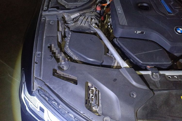 Used BMW 5 Series New Energy 2021 535Le Pioneer Edition M Sport Package Engine Bay Right