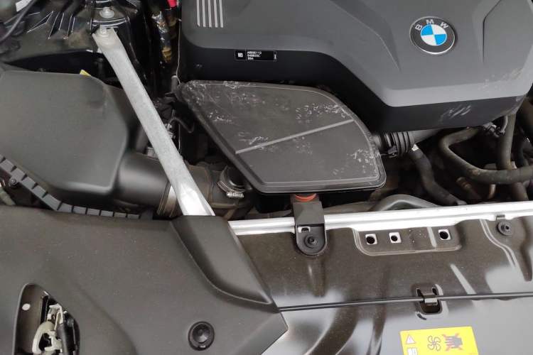 Used BMW 5 Series New Energy 2021 535Le M Sport Package Engine Bay Right