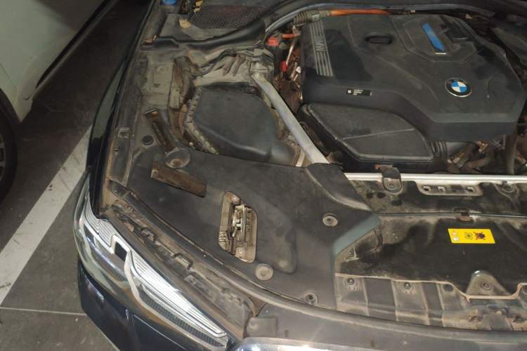 Used BMW 5 Series New Energy 2021 535Le Pioneer Edition M Sport Package Engine Bay Right