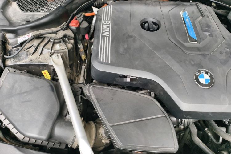 Used BMW 5 Series New Energy 2021 535Le Luxury Package Engine Bay Right