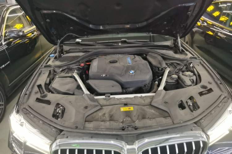 Used BMW 5 Series New Energy 2021 535Le M Sport Package Engine Bay