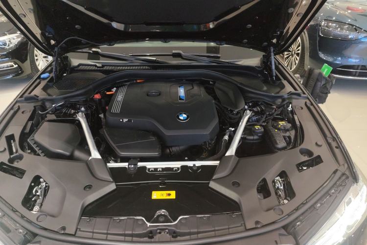 Used BMW 5 Series New Energy 2021 535Le Luxury Package Engine Bay