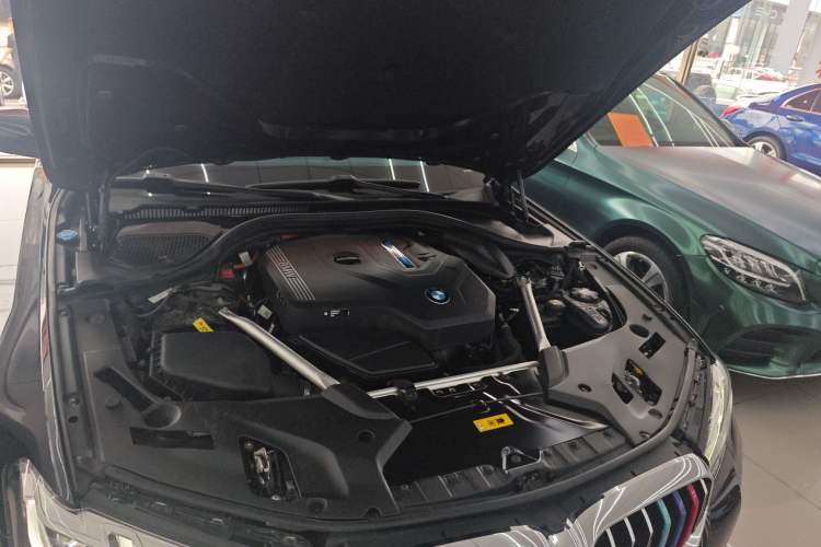 Used BMW 5 Series New Energy 2021 535Le Pioneer Edition M Sport Package Engine Bay