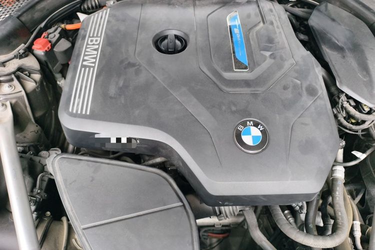 Used BMW 5 Series New Energy 2021 535Le Luxury Package Engine Bay