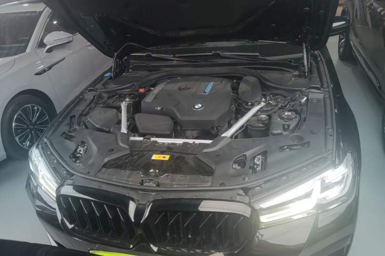 Used BMW 5 Series New Energy 2021 535Le Pioneer Edition M Sport Package Engine Bay