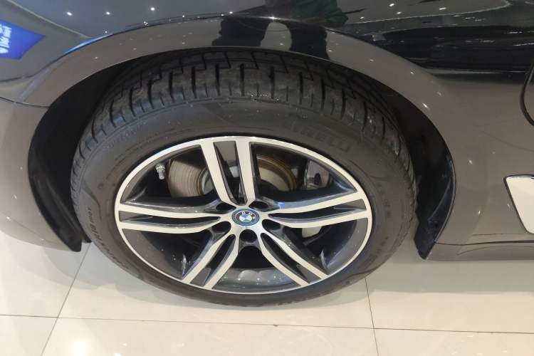 Used BMW 5 Series New Energy 2021 535Le Luxury Package Exterior 7