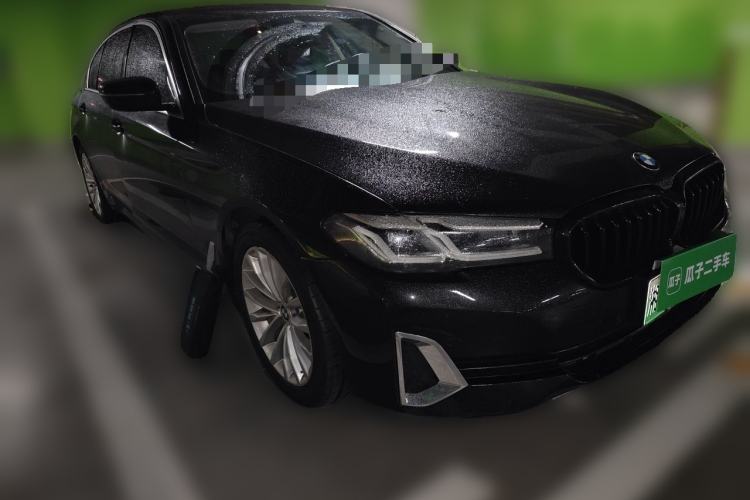 Used BMW 5 Series New Energy 2021 535Le Luxury Package Front Right 45 Deg