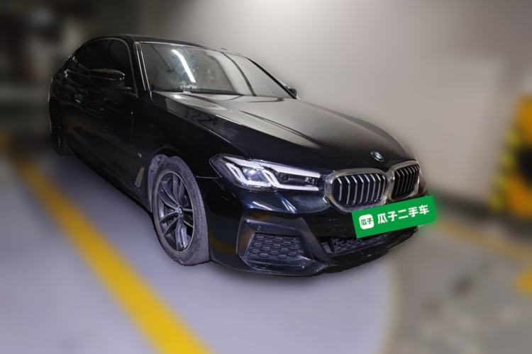 Used BMW 5 Series New Energy 2021 Restyled 535Le M Sport Package Front Right 45 Deg