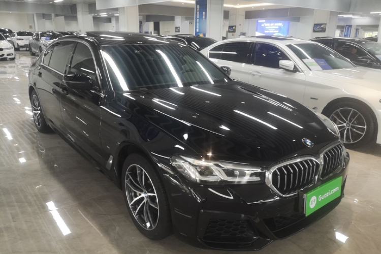 Used BMW 5 Series New Energy 2021 Restyled 535Le M Sport Package Front Right 45 Deg