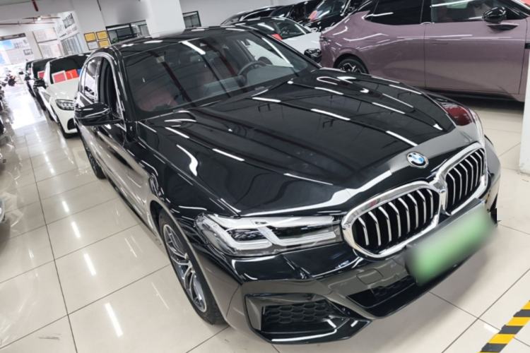 Used BMW 5 Series New Energy 2021 535Le M Sport Package Front Right 45 Deg