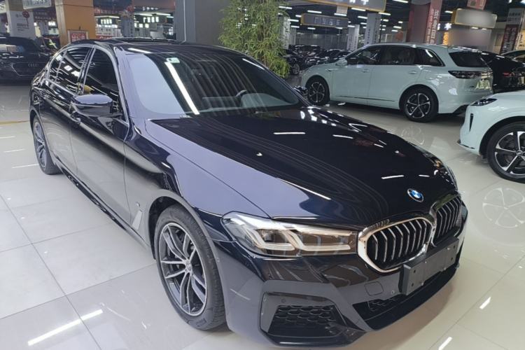 Used BMW 5 Series New Energy 2021 535Le Pioneer Edition M Sport Package Front Right 45 Deg