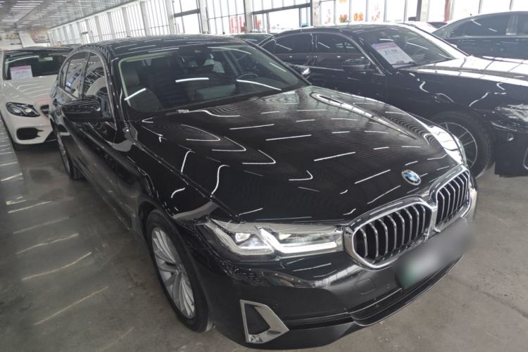 Used BMW 5 Series New Energy 2021 535Le Luxury Package Front Right 45 Deg
