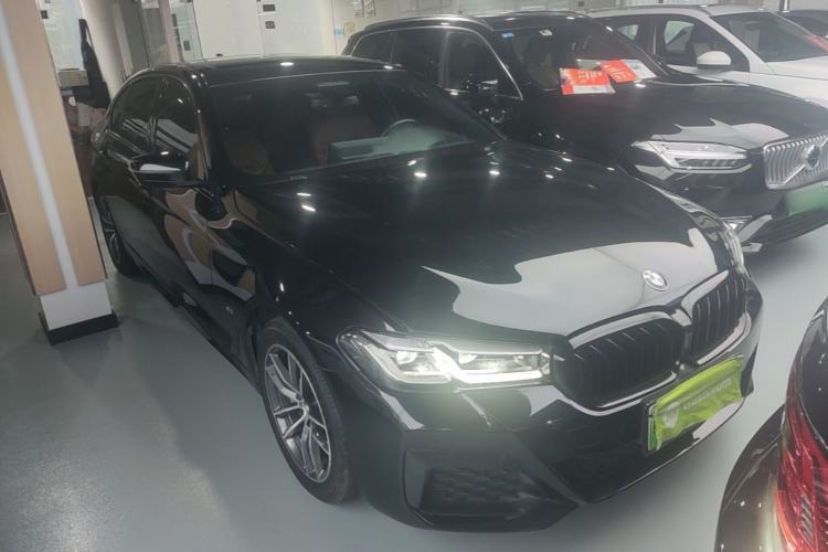 Used BMW 5 Series New Energy 2021 535Le Pioneer Edition M Sport Package Front Right 45 Deg