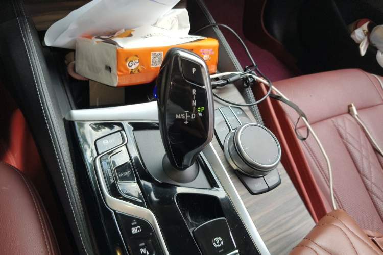 Used BMW 5 Series New Energy 2021 535Le Luxury Package Gear Lever