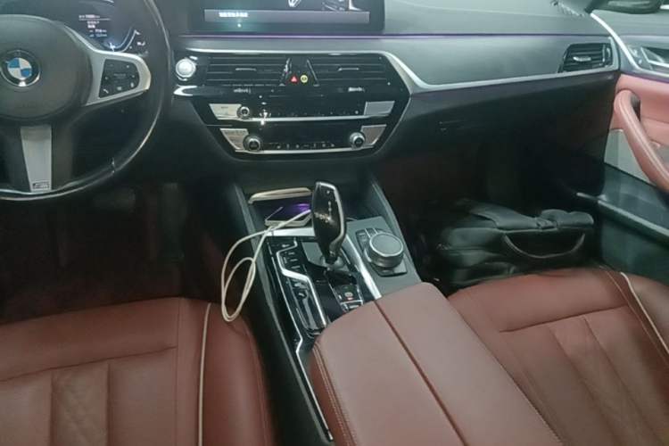 Used BMW 5 Series New Energy 2021 Restyled 535Le M Sport Package Gear Lever
