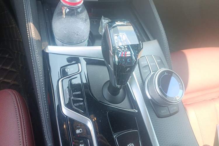 Used BMW 5 Series New Energy 2021 535Le Pioneer Edition M Sport Package Gear Lever