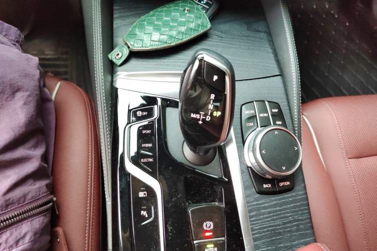 Used BMW 5 Series New Energy 2021 535Le M Sport Package Gear Lever