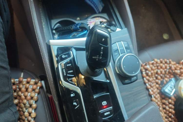 Used BMW 5 Series New Energy 2021 Updated 535Le Luxury Package Gear Lever