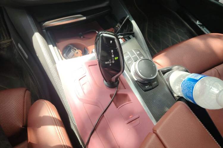 Used BMW 5 Series New Energy 2021 Restyled 535Le Pioneer Edition M Sport Package Gear Lever