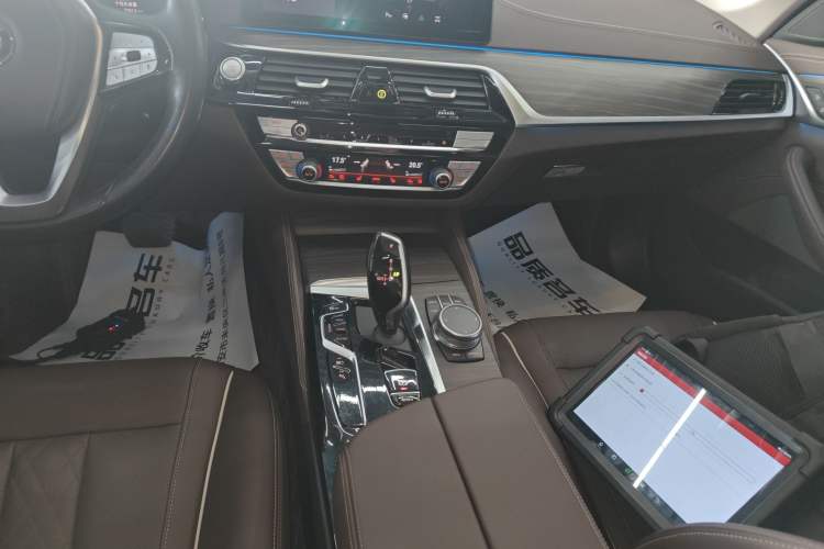 Used BMW 5 Series New Energy 2021 535Le Luxury Package Gear Lever