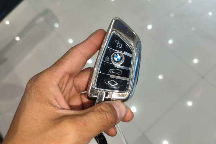 Used BMW 5 Series New Energy 2021 535Le Luxury Package Interior 1